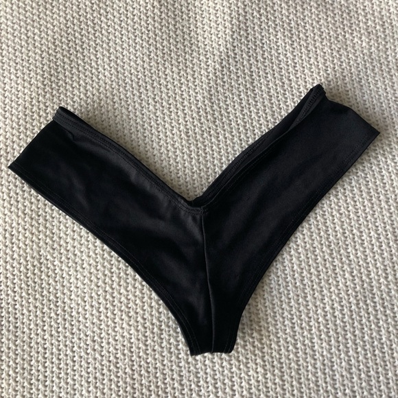 Boom boom Brazil cheeky baiting suit bottoms - Picture 2 of 4